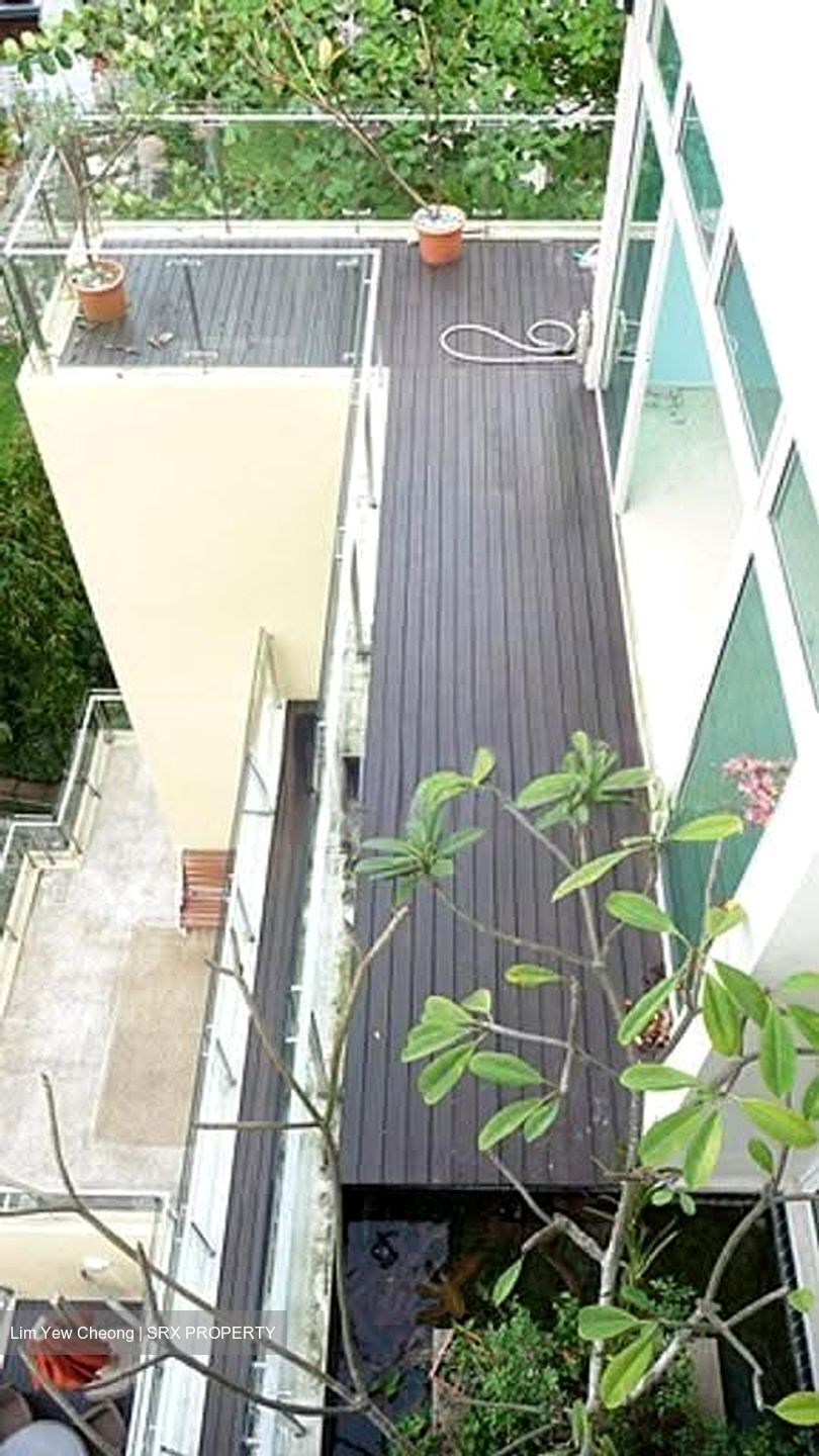 Lloyd Road (D9), Condominium #639111081